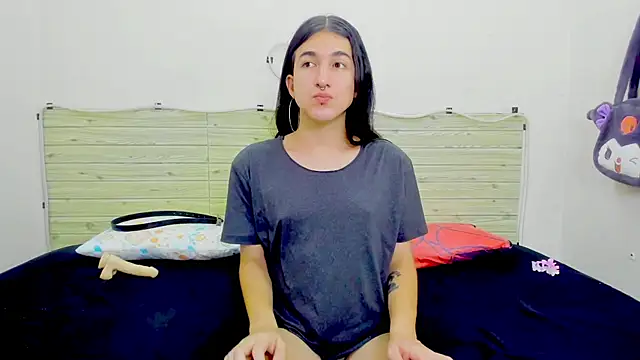 Evil Queen13 online show from 8, 1, 2026