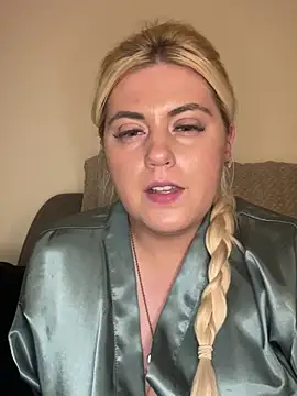 Snapshot of Blondiee3088 chatting on 25, 2, 2025 Blondiee3088 online show from 25, 2, 2025