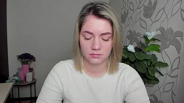 MariaSttone online show from 24, 10, 2025