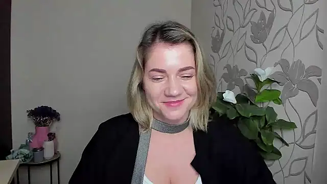 MariaSttone online show from 26, 10, 2025