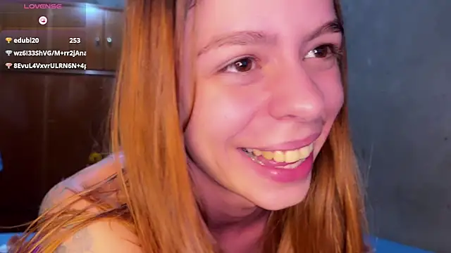 Snapshot of RuivaRaposinha chatting on 15, 1, 2025 RuivaRaposinha online show from 15, 1, 2025