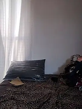 Snapshot of Emanuelle_manu chatting on 6, 2, 2025 Emanuelle manu online show from 6, 2, 2025