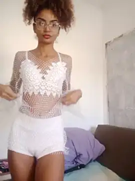 Emanuelle manu online show from 2, 6, 2026