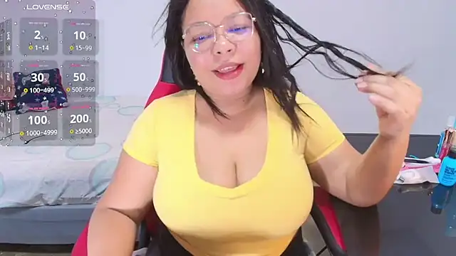 Snapshot of italy___boobs chatting on 3, 3, 2025 italy   boobs online show from 3, 3, 2025
