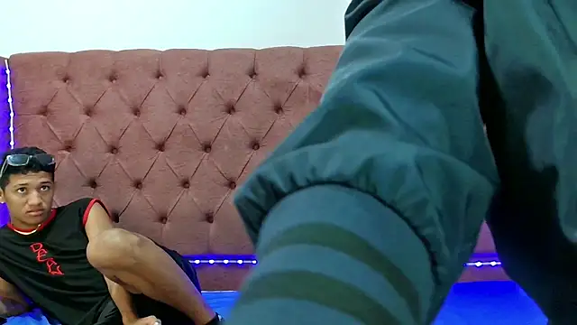 boys yourparty online show from 29, 1, 2025