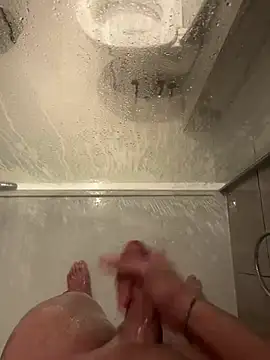 LucianoRixo1 online show from 18, 2, 2026