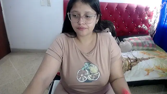 Snapshot of angel_barbie_1 chatting on 25, 5, 2026 angel barbie 1 online show from 25, 5, 2026