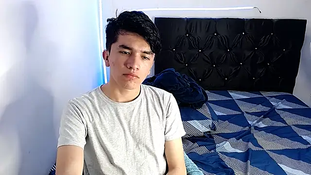 Snapshot of benji_hoter chatting on 27, 1, 2025 benji hoter online show from 27, 1, 2025