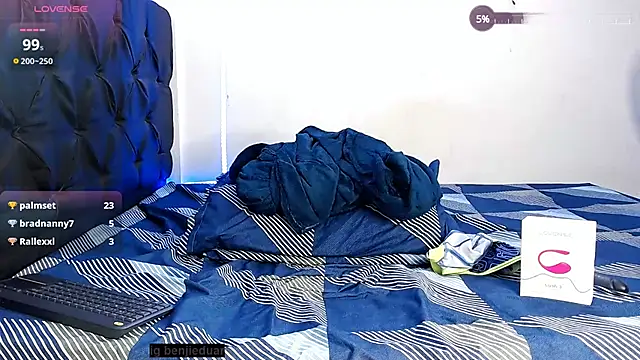 Snapshot of benji_hoter chatting on 28, 2, 2025 benji hoter online show from 28, 2, 2025