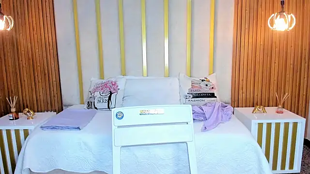 Snapshot of love_mommy chatting on 12, 3, 2025 love mommy online show from 12, 3, 2025