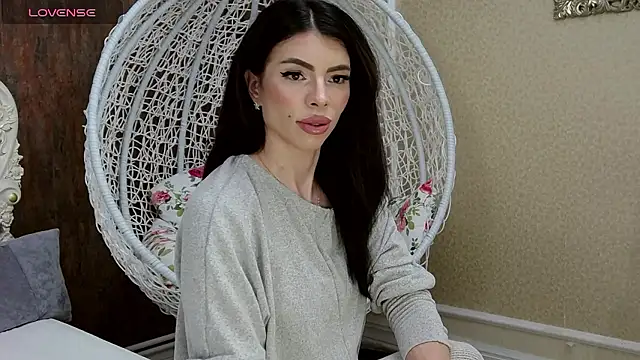 Snapshot of LaraDivine chatting on 9, 12, 2024 LaraDivine online show from 9, 12, 2024