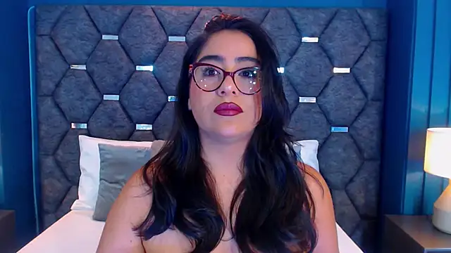 Snapshot of DevonPiers chatting on 11, 9, 2025 DevonPiers online show from 11, 9, 2025