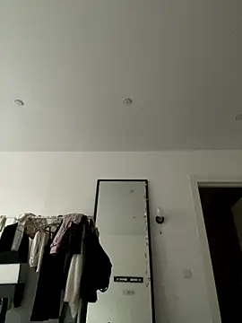 SuzieMurray online show from 5, 12, 2025