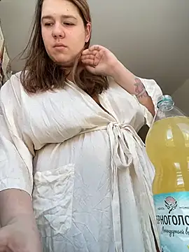 Snapshot of SuzieMurray chatting on 14, 2, 2026 SuzieMurray online show from 14, 2, 2026