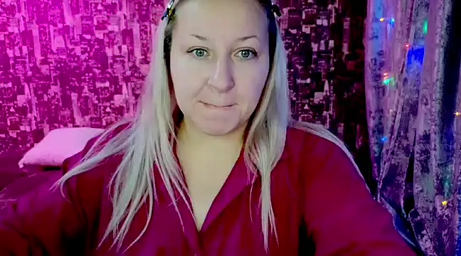 Snapshot of sarakatherin chatting on 1, 12, 2024 sarakatherin online show from 1, 12, 2024