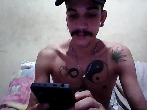 gatobranco001 online show from 12, 3, 2025