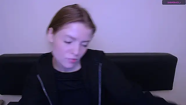 Snapshot of MissOliviaa_ chatting on 27, 12, 2024 MissOliviaa  online show from 27, 12, 2024