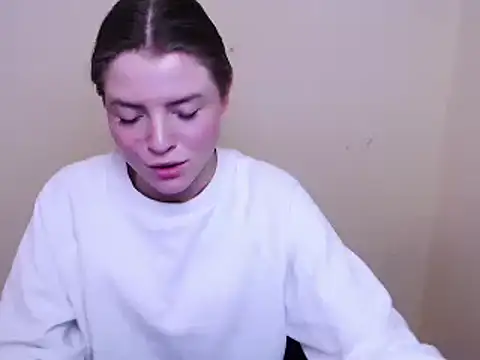 Snapshot of MissOliviaa_ chatting on 22, 1, 2025 MissOliviaa  online show from 22, 1, 2025