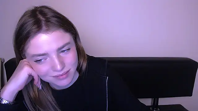 Snapshot of MissOliviaa_ chatting on 20, 2, 2025 MissOliviaa  online show from 20, 2, 2025