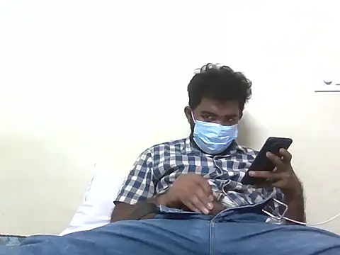 Snapshot of nick05inch chatting on 17, 10, 2025 nick05inch online show from 17, 10, 2025