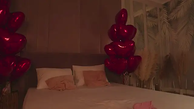 Smiley Mia online show from 9, 2, 2026