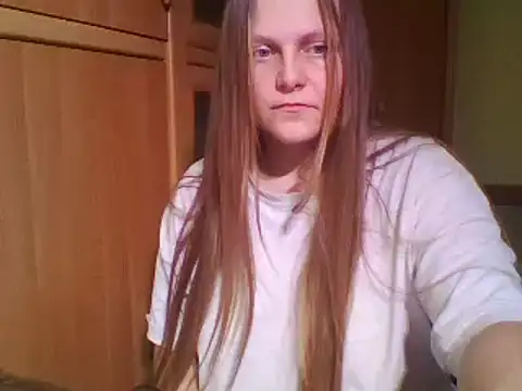 Evasapples online show from 8, 2, 2025