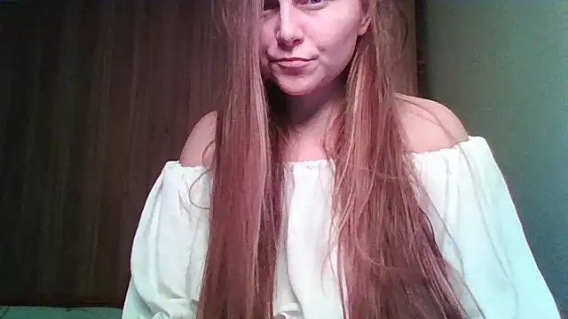 Snapshot of Evasapples chatting on 3, 2, 2026 Evasapples online show from 3, 2, 2026