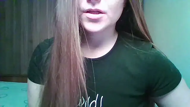 Snapshot of Evasapples chatting on 5, 2, 2026 Evasapples online show from 5, 2, 2026