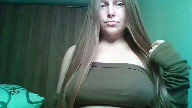 Snapshot of Evasapples chatting on 7, 2, 2026 Evasapples online show from 7, 2, 2026