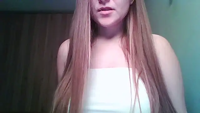 Snapshot of Evasapples chatting on 1, 3, 2026 Evasapples online show from 1, 3, 2026