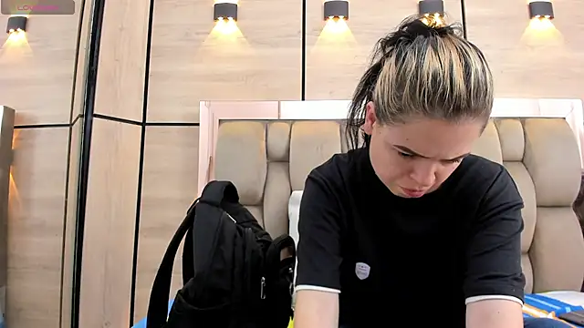 dorothy vegga online show from 19, 12, 2025