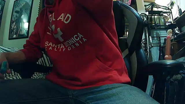 slutty guy12 online show from 17, 2, 2025