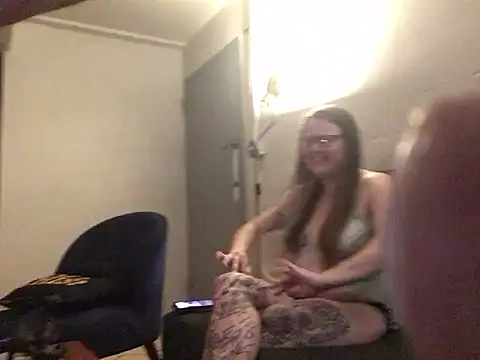 slutty guy12 online show from 4, 4, 2026