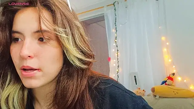 cherrybom969 online show from 7, 3, 2025