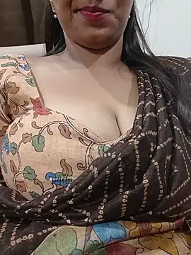 Snapshot of Sexy-Shalinii chatting on 27, 5, 2026 Sexy-Shalinii online show from 27, 5, 2026