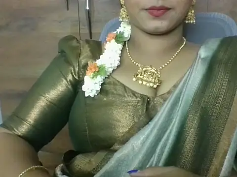 Snapshot of Sexy-Shalinii chatting on 3, 6, 2026 Sexy-Shalinii online show from 3, 6, 2026