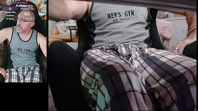 Snapshot of Crosss-23cm chatting on 25, 9, 2025 Crosss-23cm online show from 25, 9, 2025