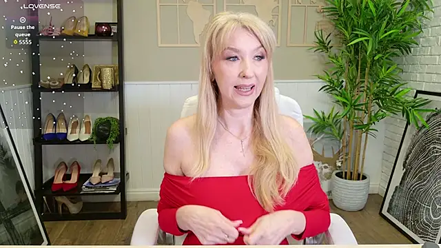 Snapshot of LadyLeea chatting on 12, 5, 2026 LadyLeea online show from 12, 5, 2026