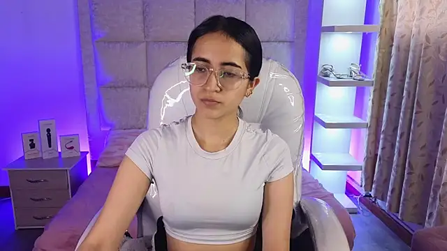 Mia Fischer online show from 14, 4, 2026