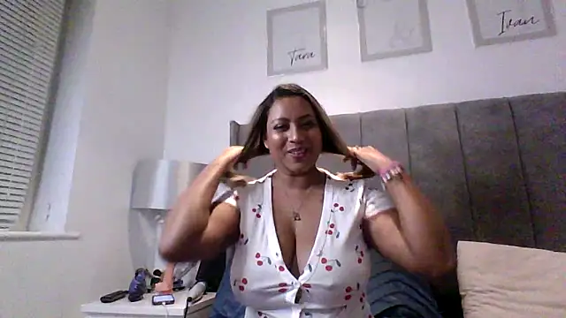 TEMPTING-TAMMY online show from 16, 1, 2025