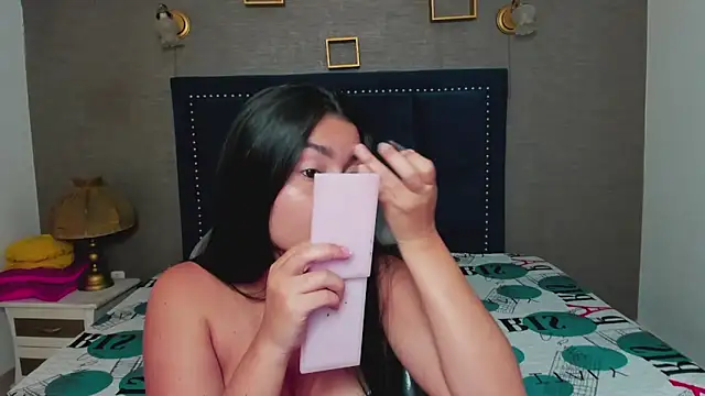 Snapshot of MaiteFlores chatting on 9, 2, 2026 MaiteFlores online show from 9, 2, 2026