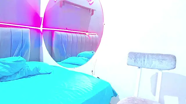 minimi naty online show from 10, 2, 2025