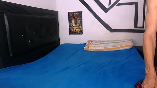 Snapshot of badssboys_always chatting on 27, 12, 2024 badssboys always online show from 27, 12, 2024