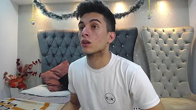 Snapshot of MrWilliseo chatting on 20, 12, 2024 MrWilliseo online show from 20, 12, 2024