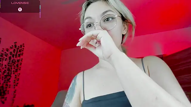 Snapshot of whoa-hoa-hoa-hoa-hoa chatting on 24, 10, 2025 whoa-hoa-hoa-hoa-hoa online show from 24, 10, 2025