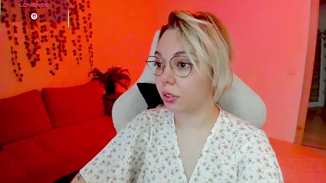 Snapshot of whoa-hoa-hoa-hoa-hoa chatting on 4, 11, 2025 whoa-hoa-hoa-hoa-hoa online show from 4, 11, 2025