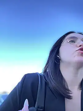 meow girl online show from 25, 9, 2025