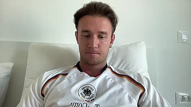 Snapshot of cute_mark chatting on 30, 7, 2026 cute mark online show from 30, 7, 2026