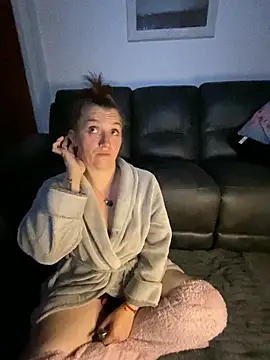 Stoner BarbieXX online show from 22, 9, 2025