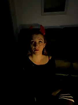 Stoner BarbieXX online show from 23, 10, 2025